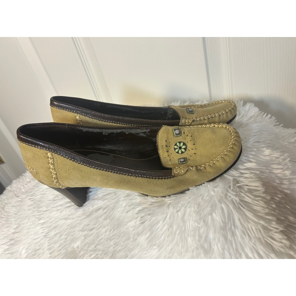 CLEARANCE $5 Liz Claiborne Suede Embellished‎ Loafer Heels Women's Size 7.5 Tan